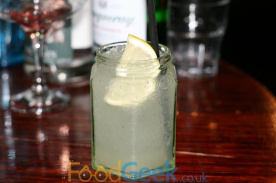 Lemon Sherbet: Tanqueray Gin & Limoncello 