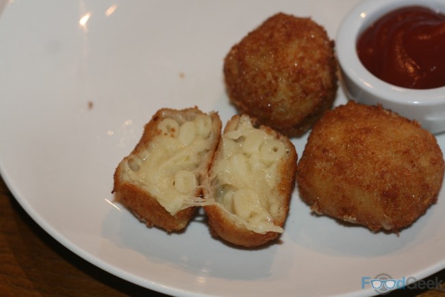 Deep Fried Mac 'N' Cheese